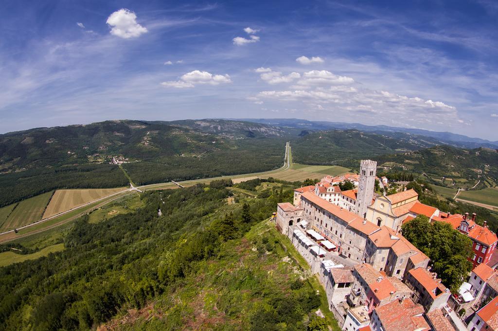 Guesthouse Villa Marija Motovun Exterior foto